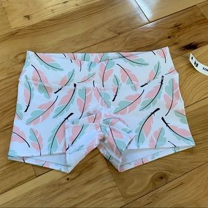 Tough Mode shorts, M NWT